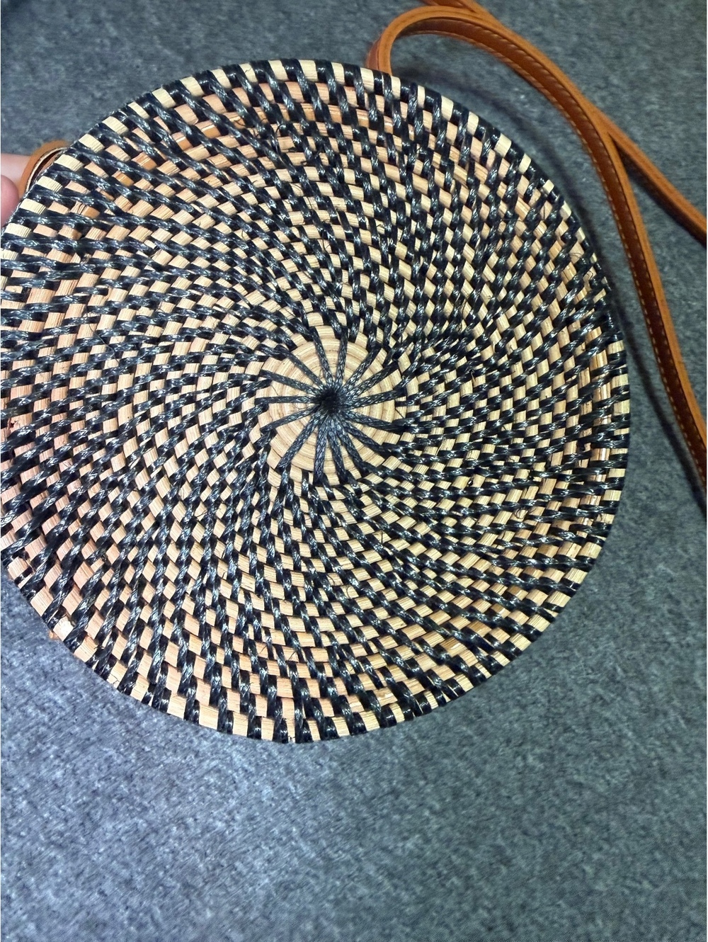 Round multicolor Rattan Handbag - Picture 9 of 11